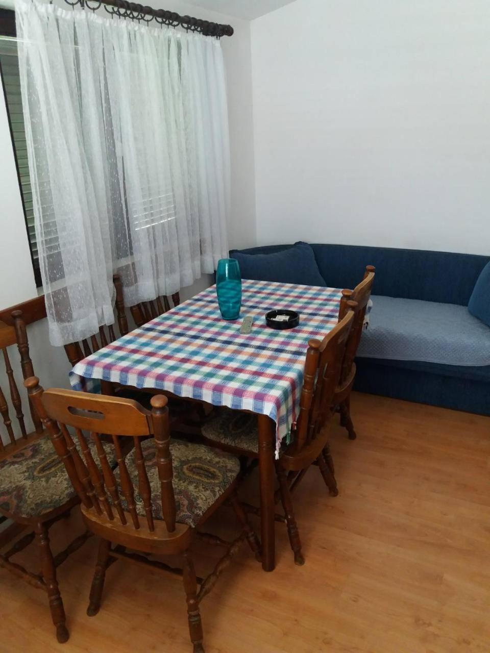 באר Apartman Tripkovic מראה חיצוני תמונה